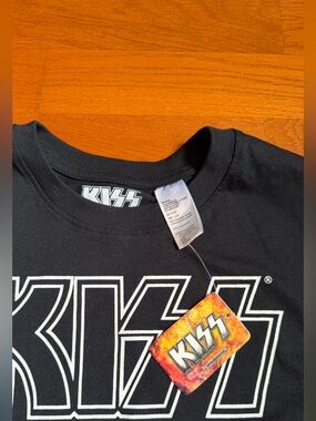 Kiss Black Short Sleeve Tee